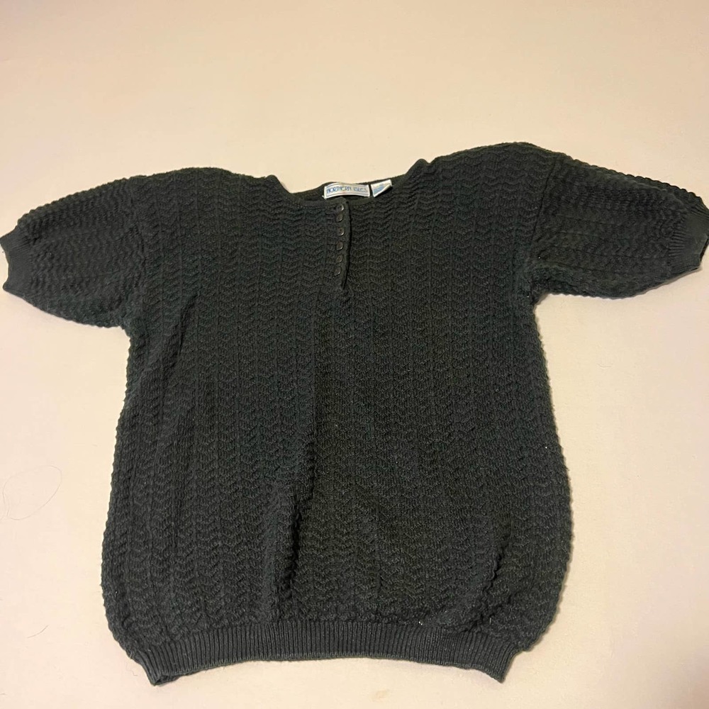 VINTAGE Northern Isles black sweater short sleeve M